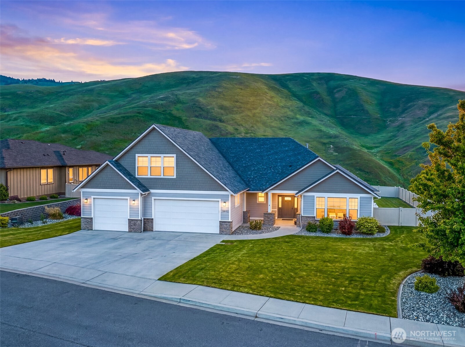 2042 Maiden Lane , Wenatchee, WA 98801
