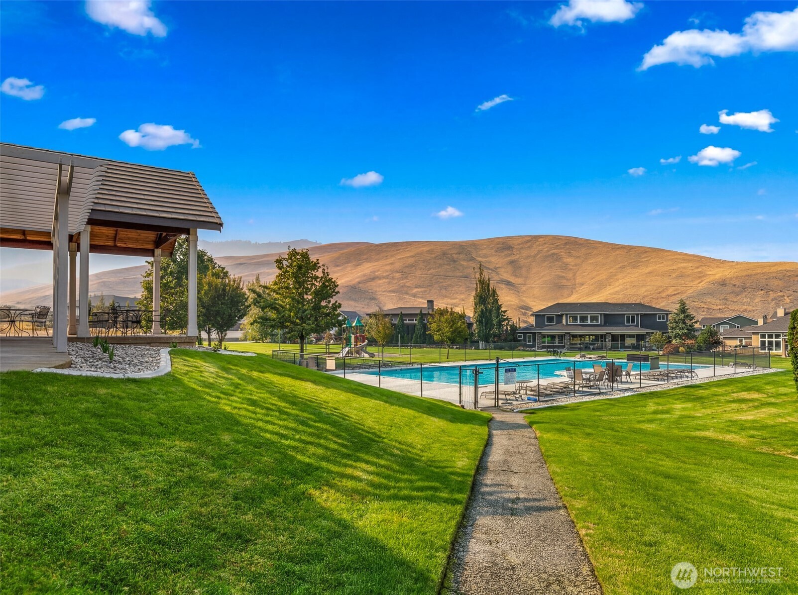 2042 Maiden Lane , Wenatchee, WA 98801