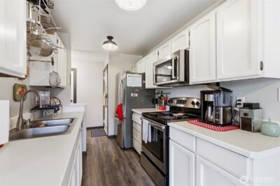 17430 Ambaum Boulevard S #29, Seattle, WA 98148 - Photo 12