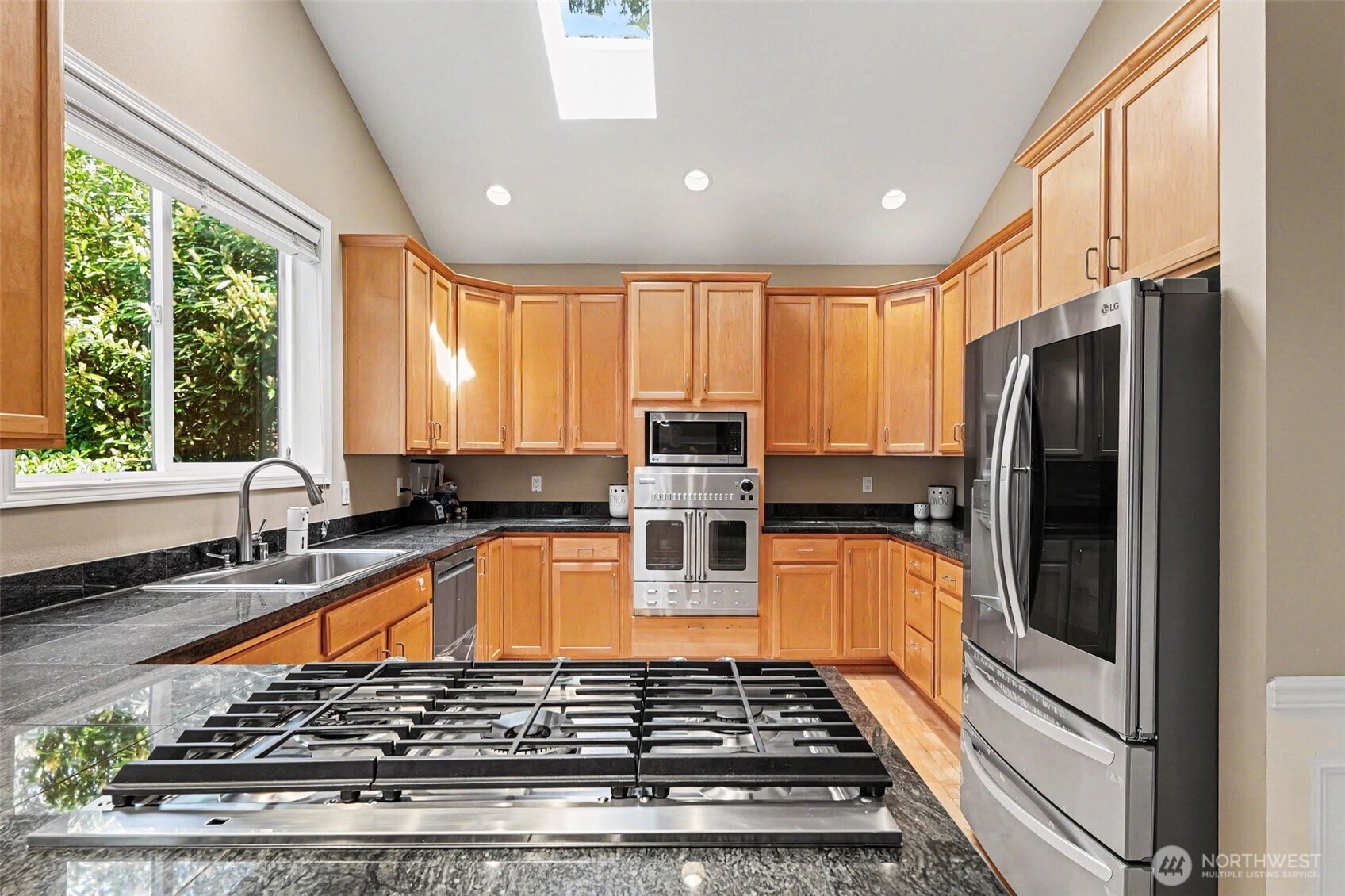 16420 SE 24th Street , Bellevue, WA 98008