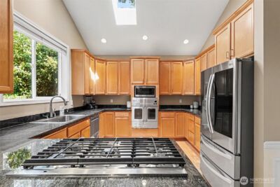 16420 SE 24th Street , Bellevue, WA 98008 - Photo 15