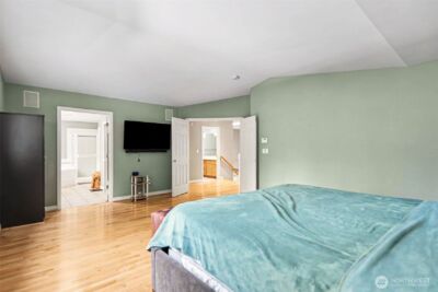 16420 SE 24th Street , Bellevue, WA 98008 - Photo 22