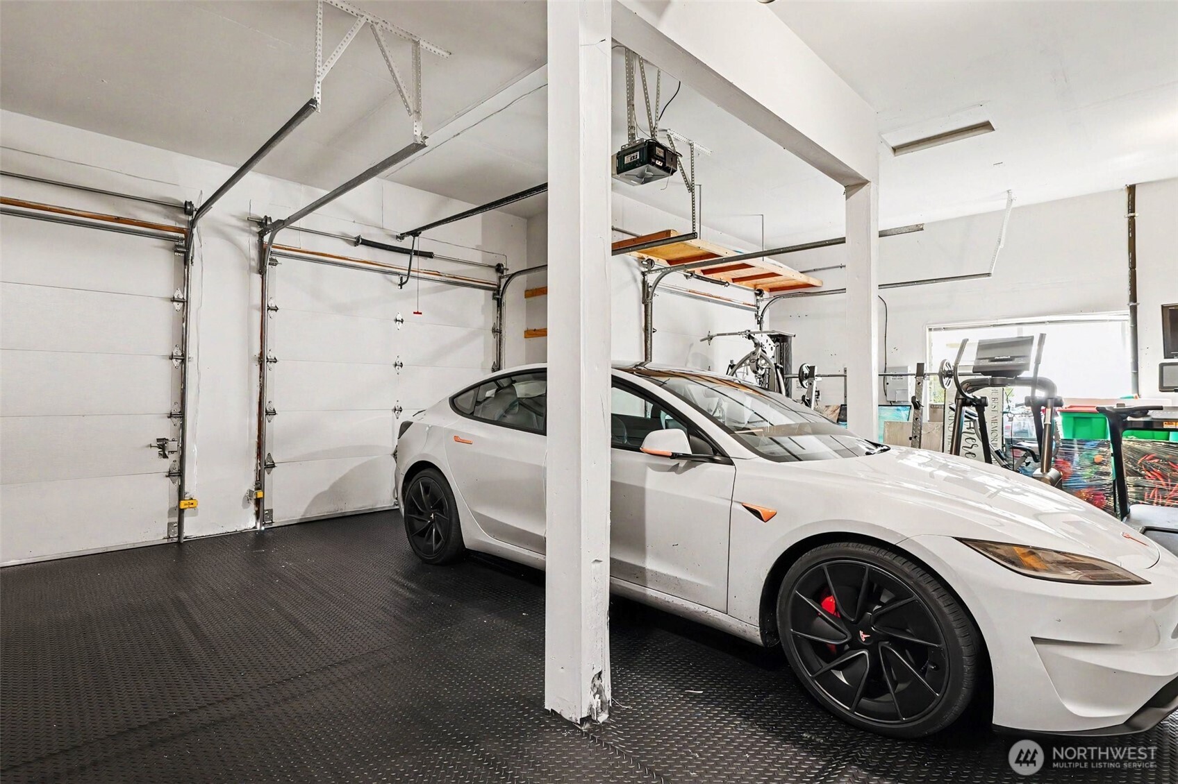 16420 SE 24th Street , Bellevue, WA 98008