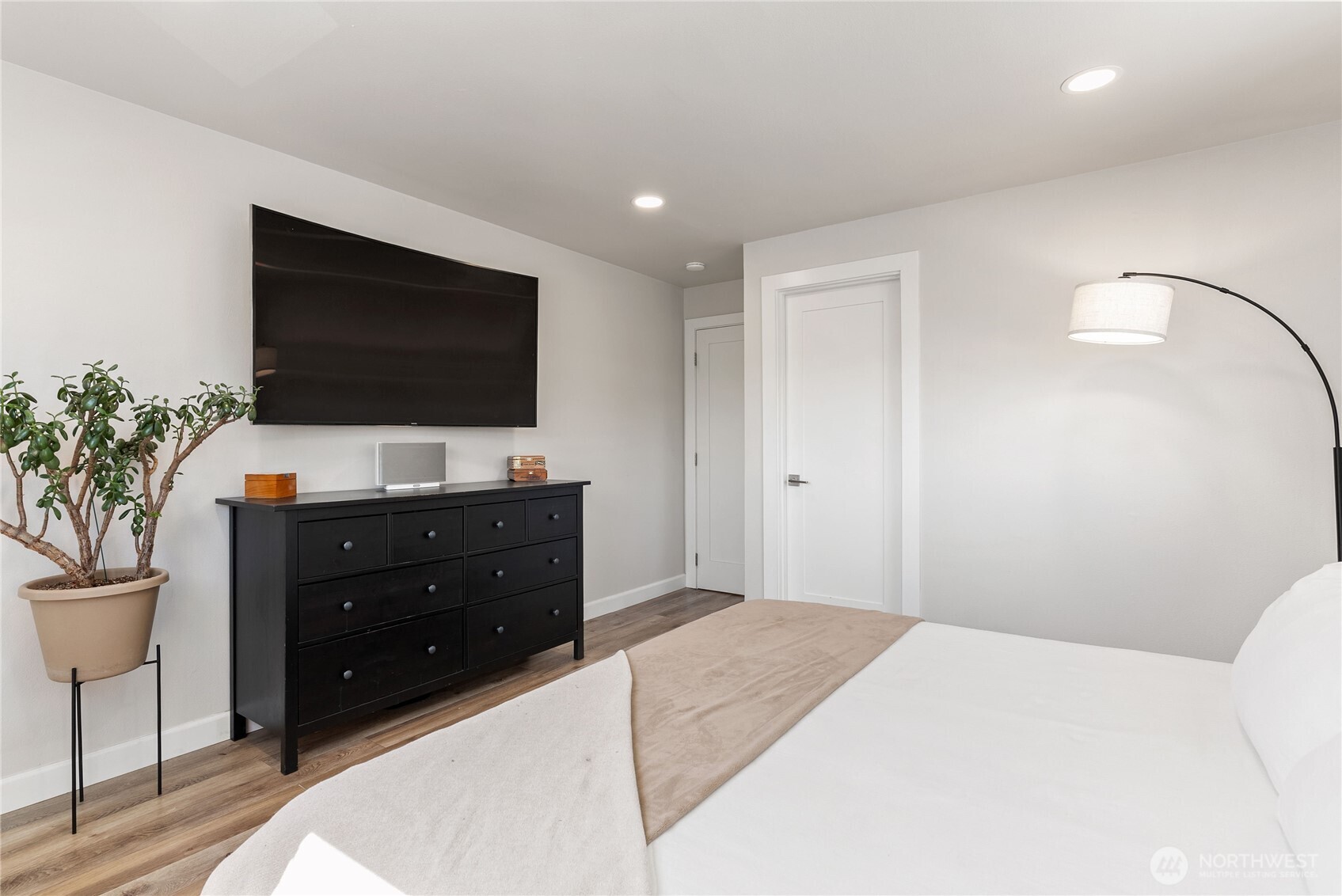 469 Hoquiam Avenue NE, Renton, WA 98059