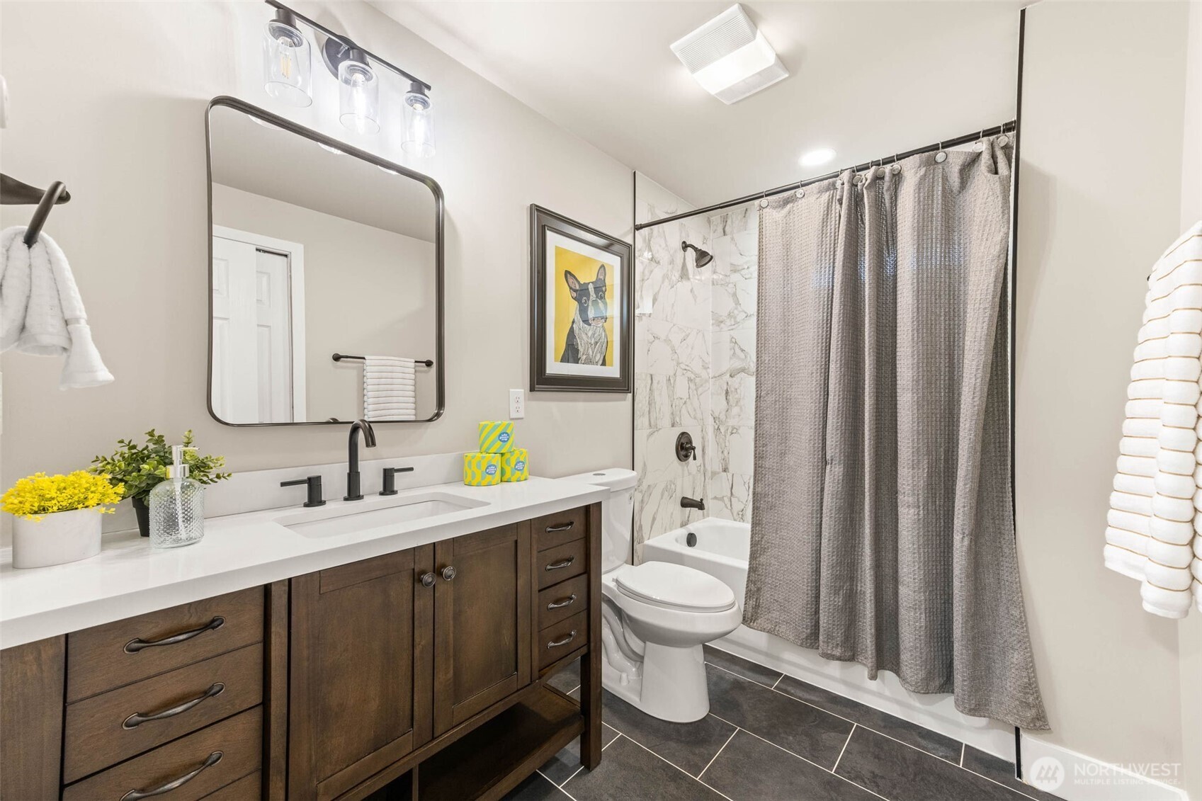 1411 26th Avenue , Seattle, WA 98122-3101