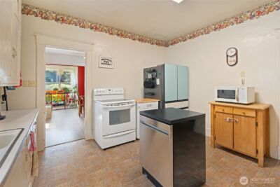 626 NW Quincy Place , Chehalis, WA 98532 - Photo 12