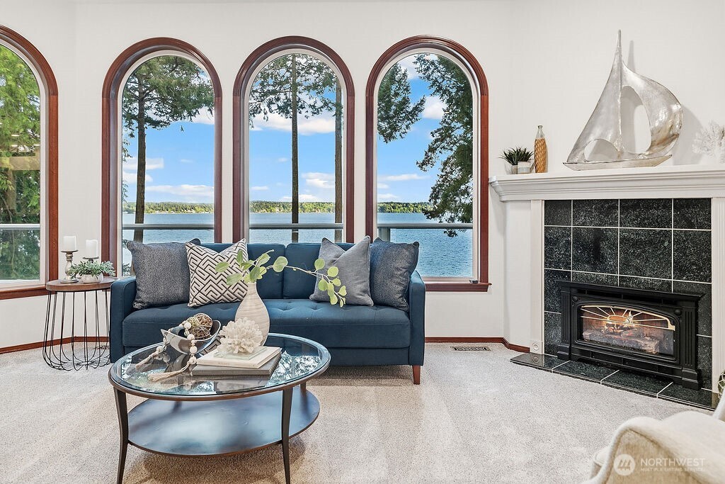 141 E WINTERWOOD Drive , Grapeview, WA 98546