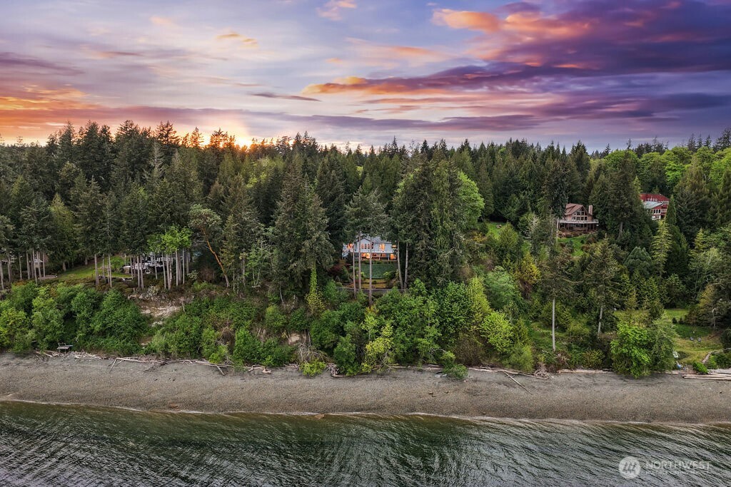 141 E WINTERWOOD Drive , Grapeview, WA 98546