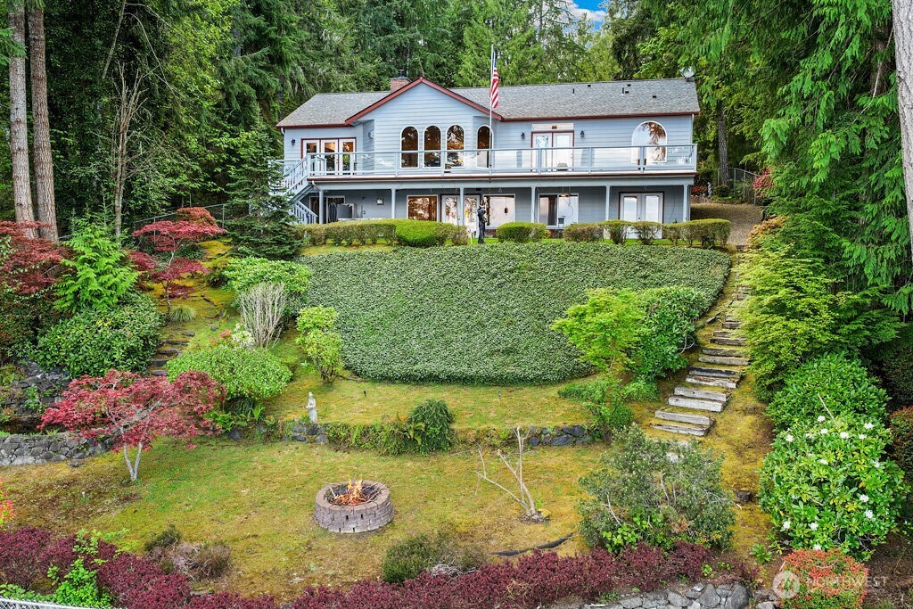 141 E WINTERWOOD Drive , Grapeview, WA 98546
