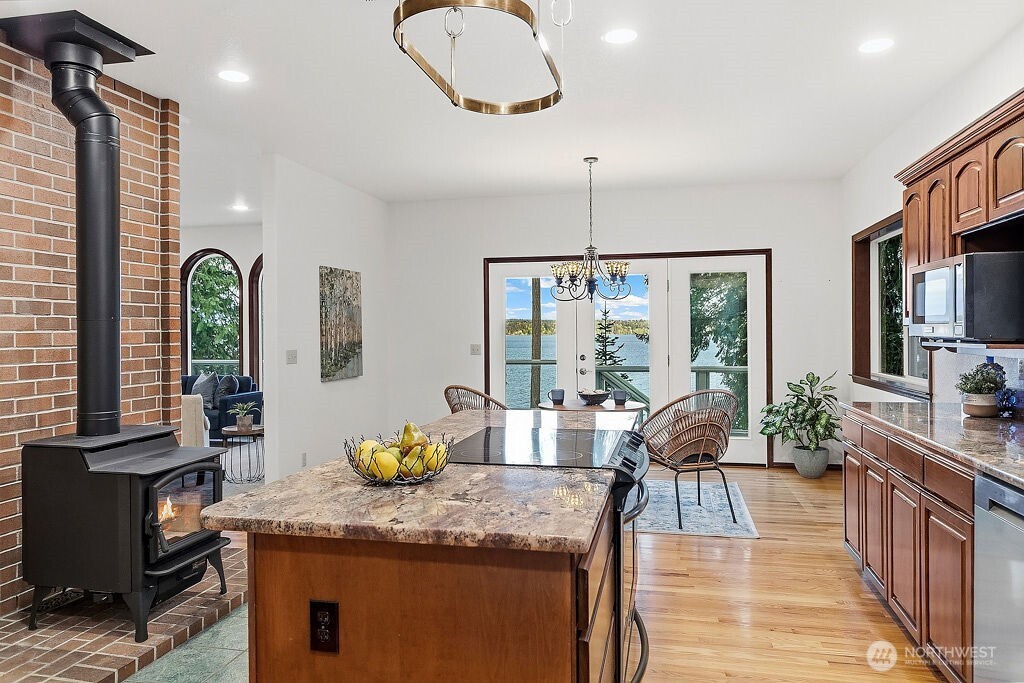 141 E WINTERWOOD Drive , Grapeview, WA 98546