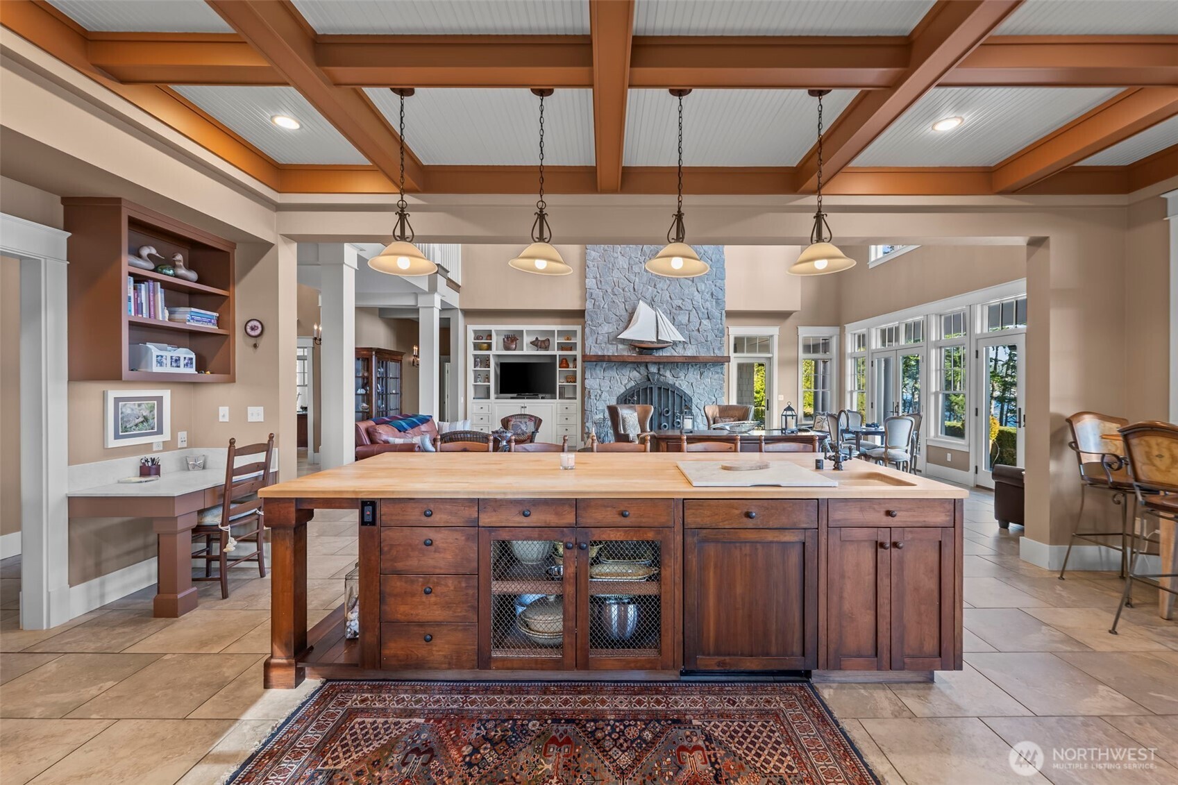 7104 E Grapeview Loop Road , Allyn, WA 98524