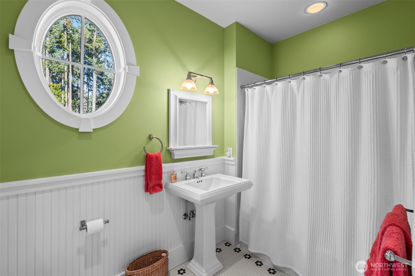 7104 E Grapeview Loop Road , Allyn, WA 98524
