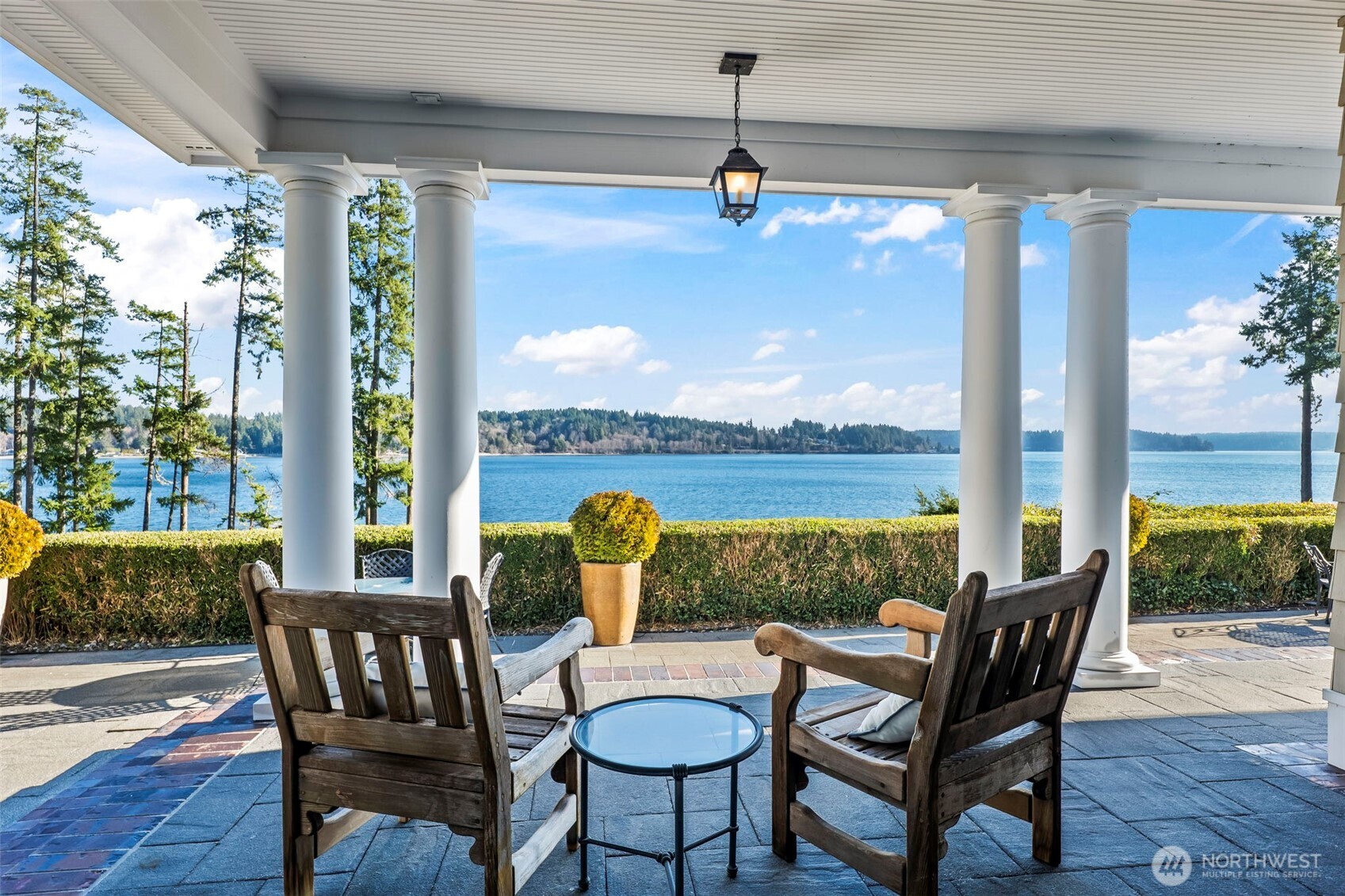 7104 E Grapeview Loop Road , Allyn, WA 98524
