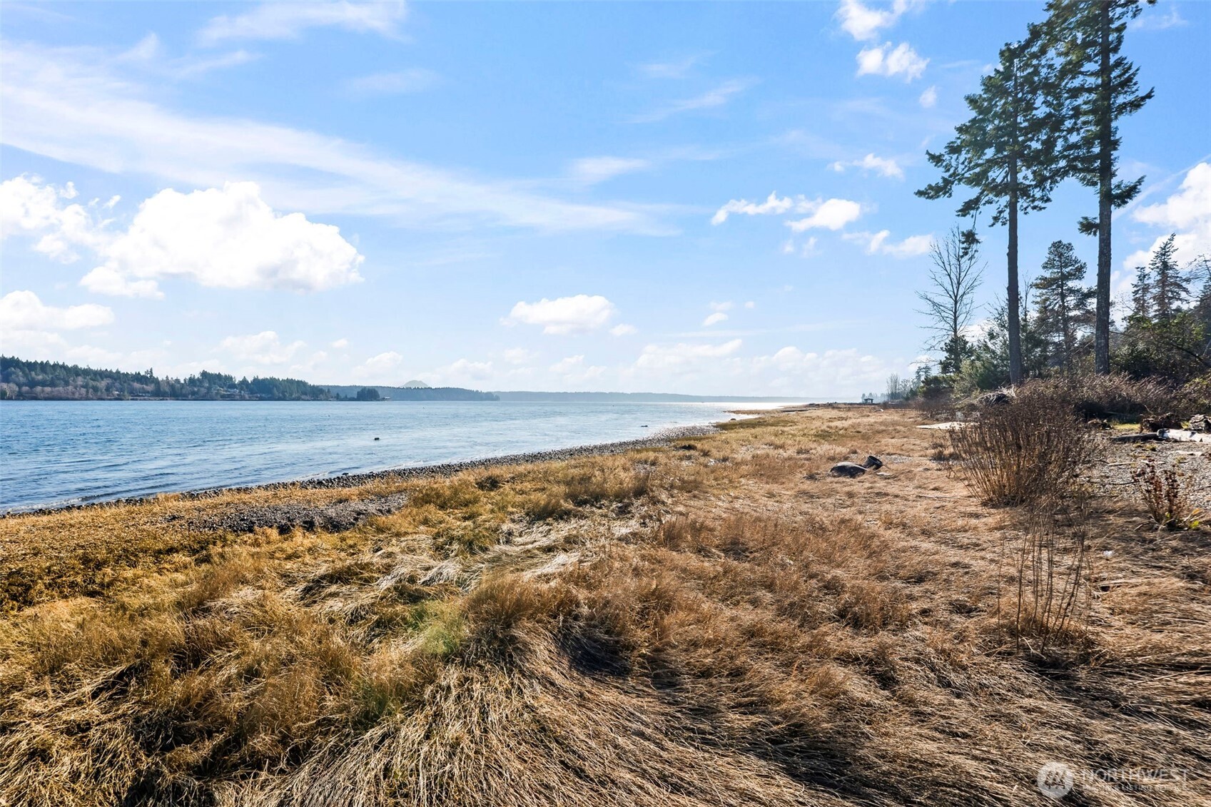 7104 E Grapeview Loop Road , Allyn, WA 98524