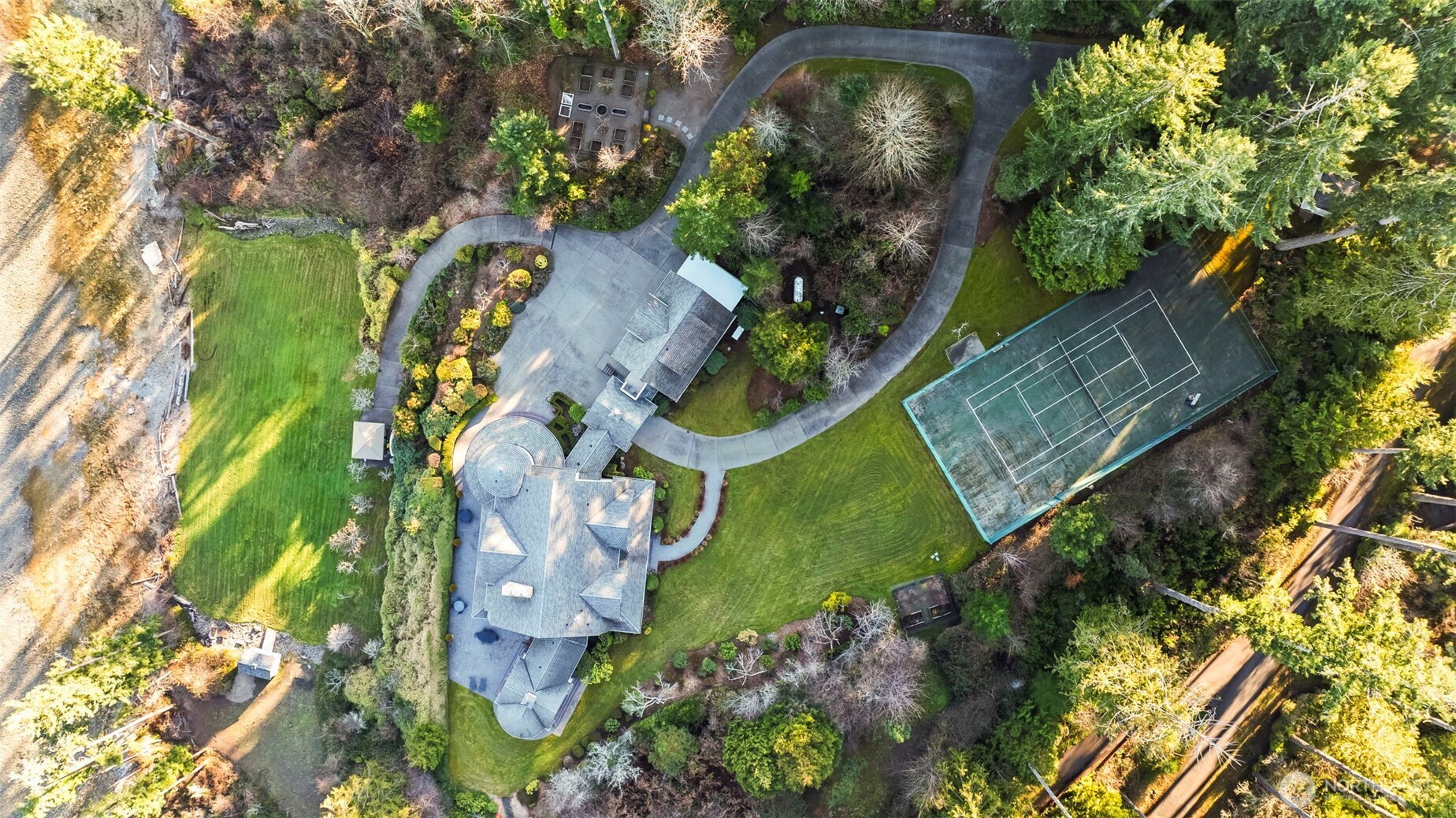 7104 E Grapeview Loop Road , Allyn, WA 98524