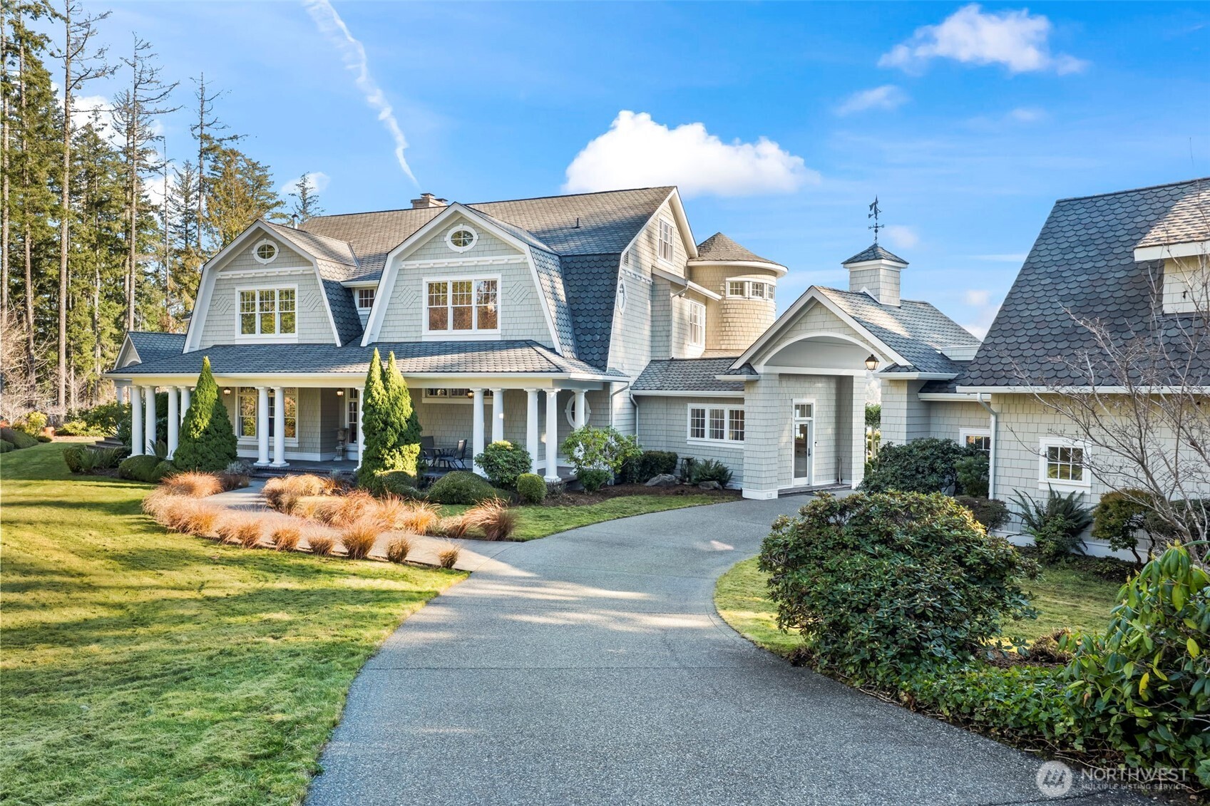 7104 E Grapeview Loop Road , Allyn, WA 98524