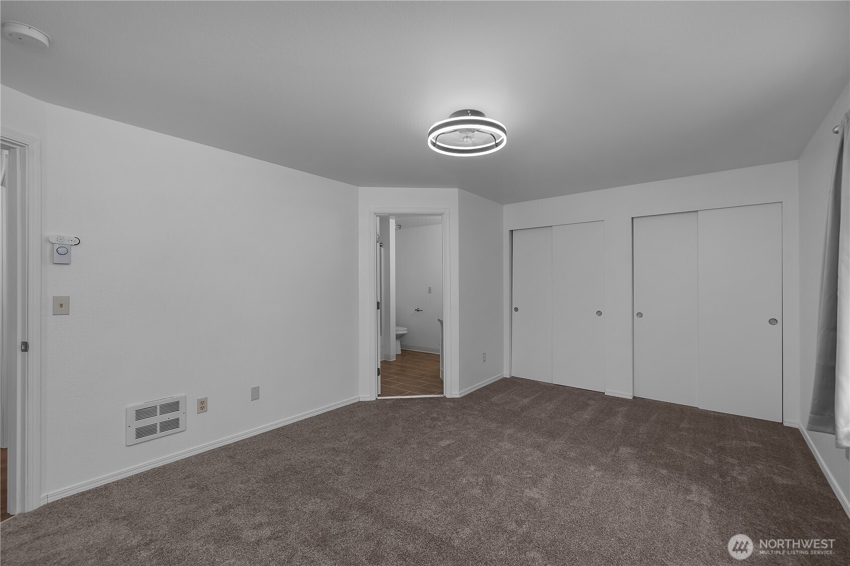 40 E Lambeth Way , Shelton, WA 98584