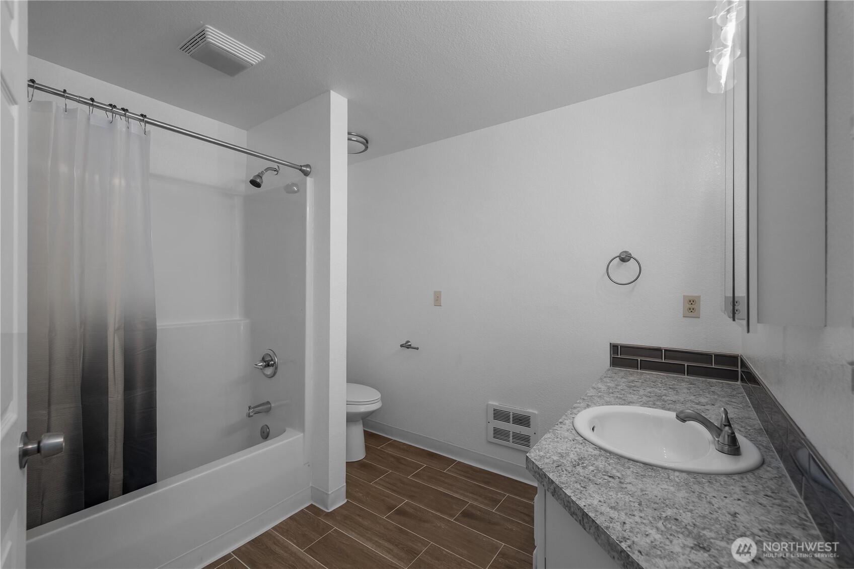 40 E Lambeth Way , Shelton, WA 98584