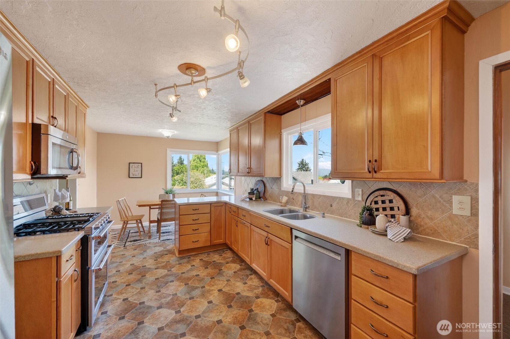 1119 Longview Avenue , Anacortes, WA 98221