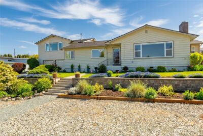 1119 Longview Avenue , Anacortes, WA 98221 - Photo 2
