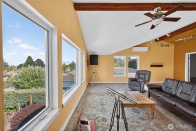 1119 Longview Avenue , Anacortes, WA 98221 - Photo 10