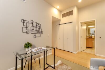 17 W Mercer Street #301, Seattle, WA 98119 - Photo 11