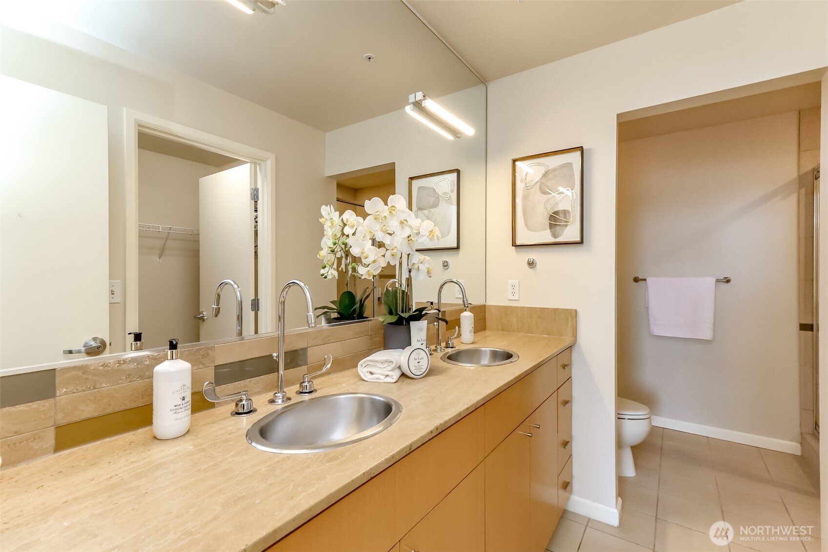 17 W Mercer Street #301, Seattle, WA 98119