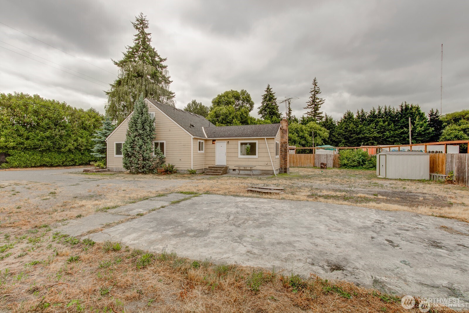 2618 30th Avenue E, Tacoma, WA 98443
