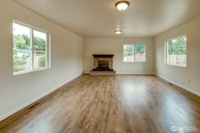 2618 30th Avenue E, Tacoma, WA 98443 - Photo 9