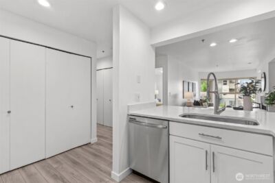 701 Galer Street #505, Seattle, WA 98109 - Photo 12