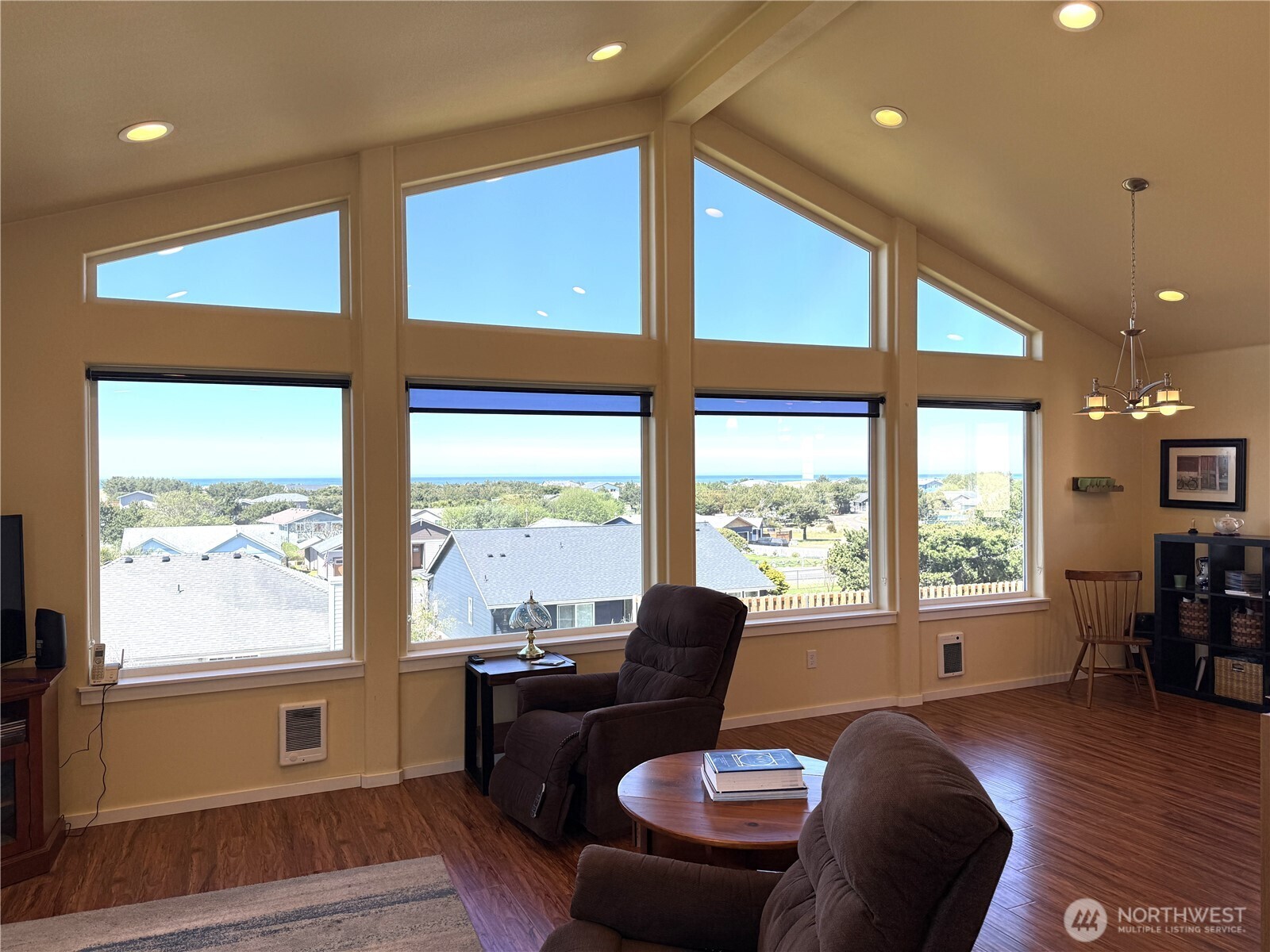 33013 J Place , Ocean Park, WA 98640
