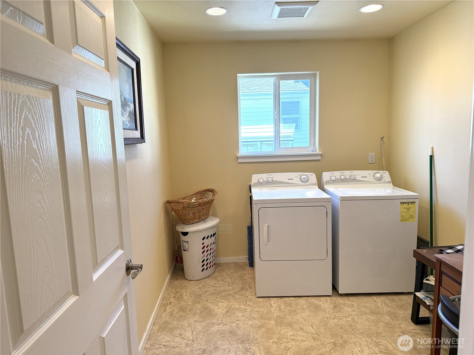 33013 J Place , Ocean Park, WA 98640