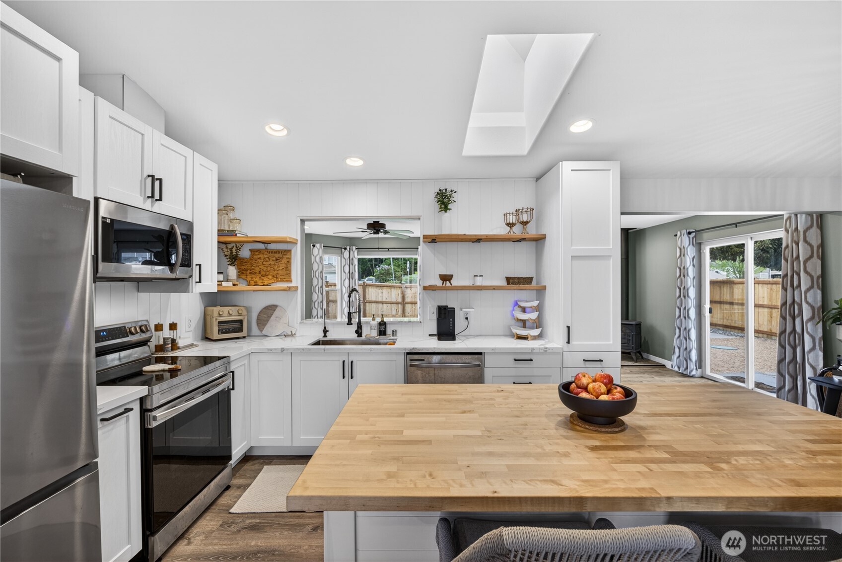 1584 Country Club Drive , Camano Island, WA 98282