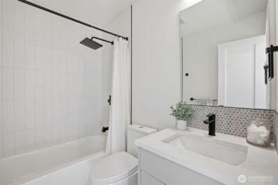 6406 Fauntleroy Way SW, Seattle, WA 98136-1855 - Photo 20