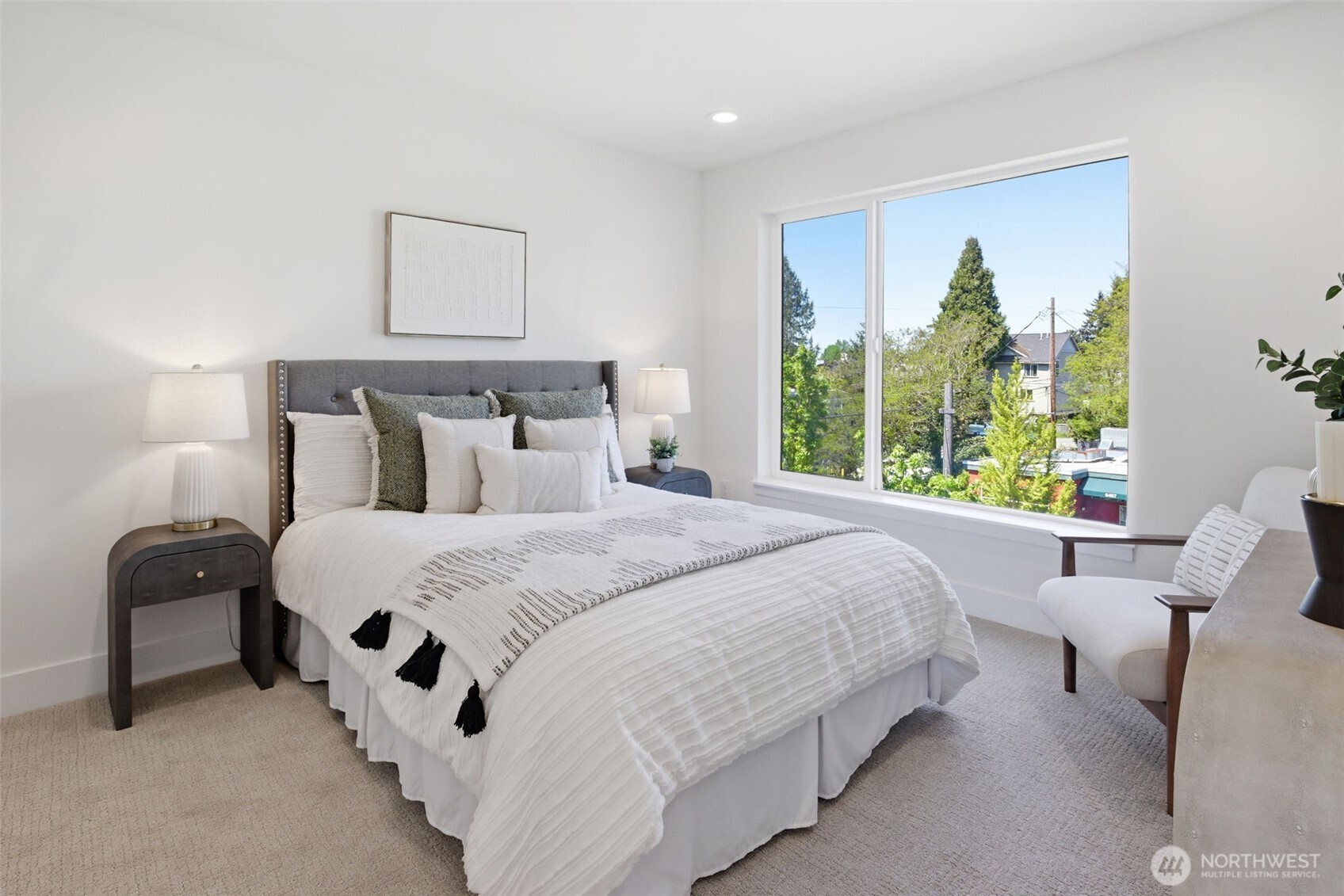 6406 Fauntleroy Way SW, Seattle, WA 98136-1855
