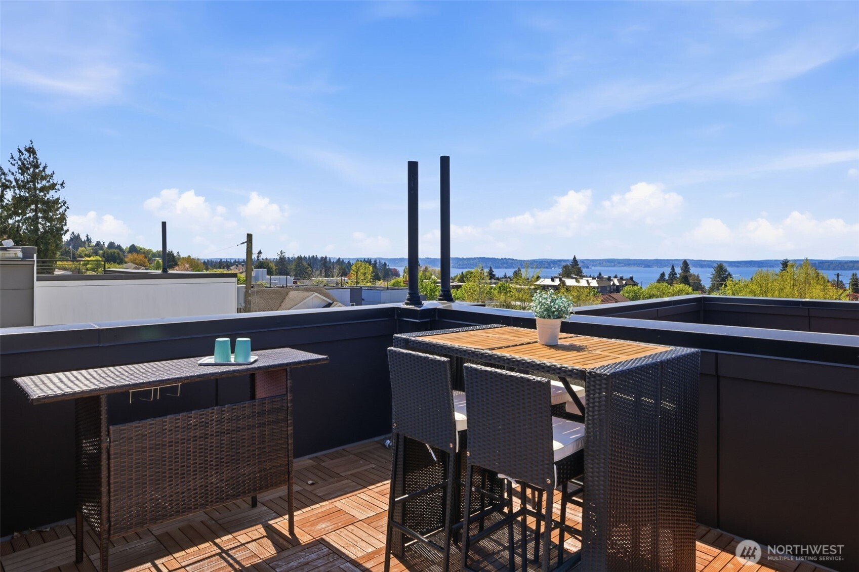 6406 Fauntleroy Way SW, Seattle, WA 98136-1855