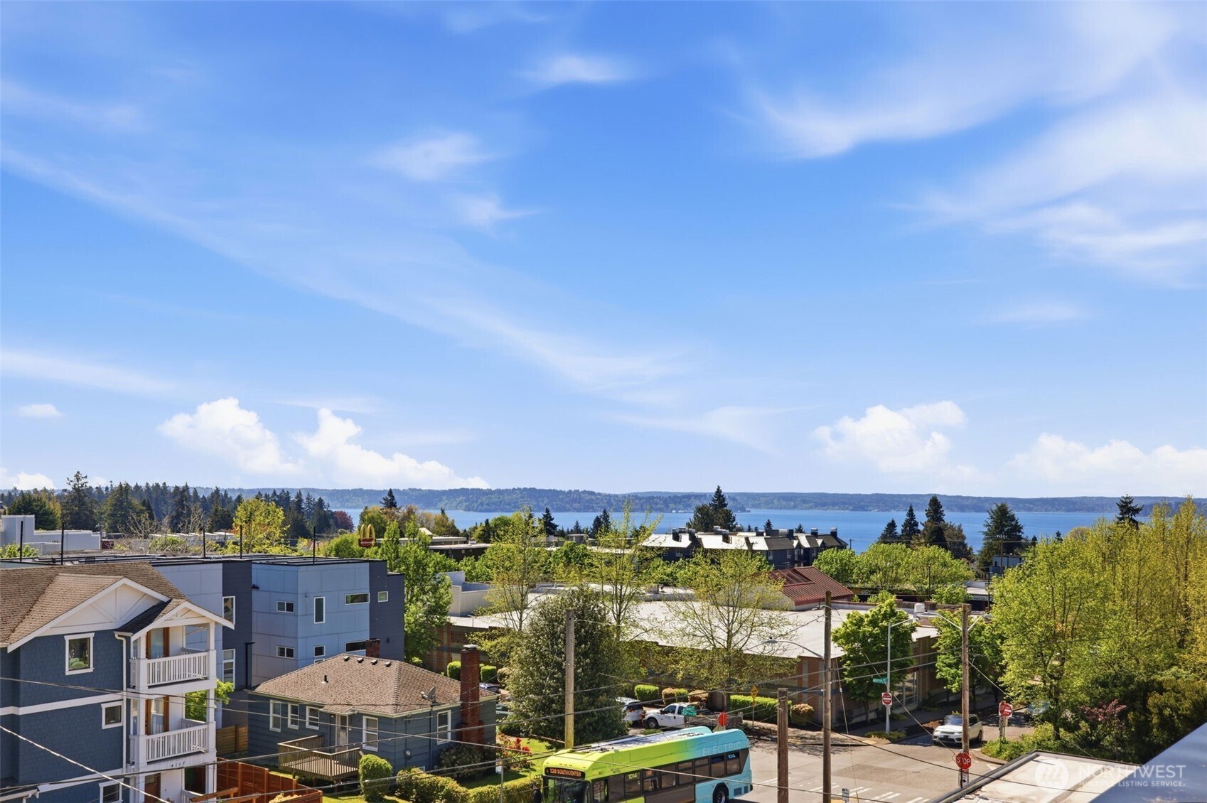 6406 Fauntleroy Way SW, Seattle, WA 98136-1855
