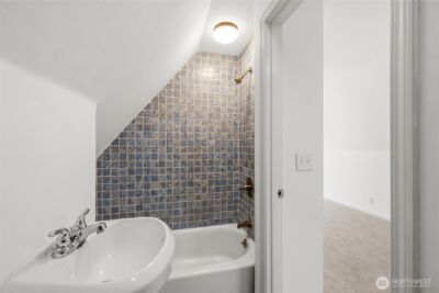 2408 164th Avenue NE, Bellevue, WA 98008 - Photo 22