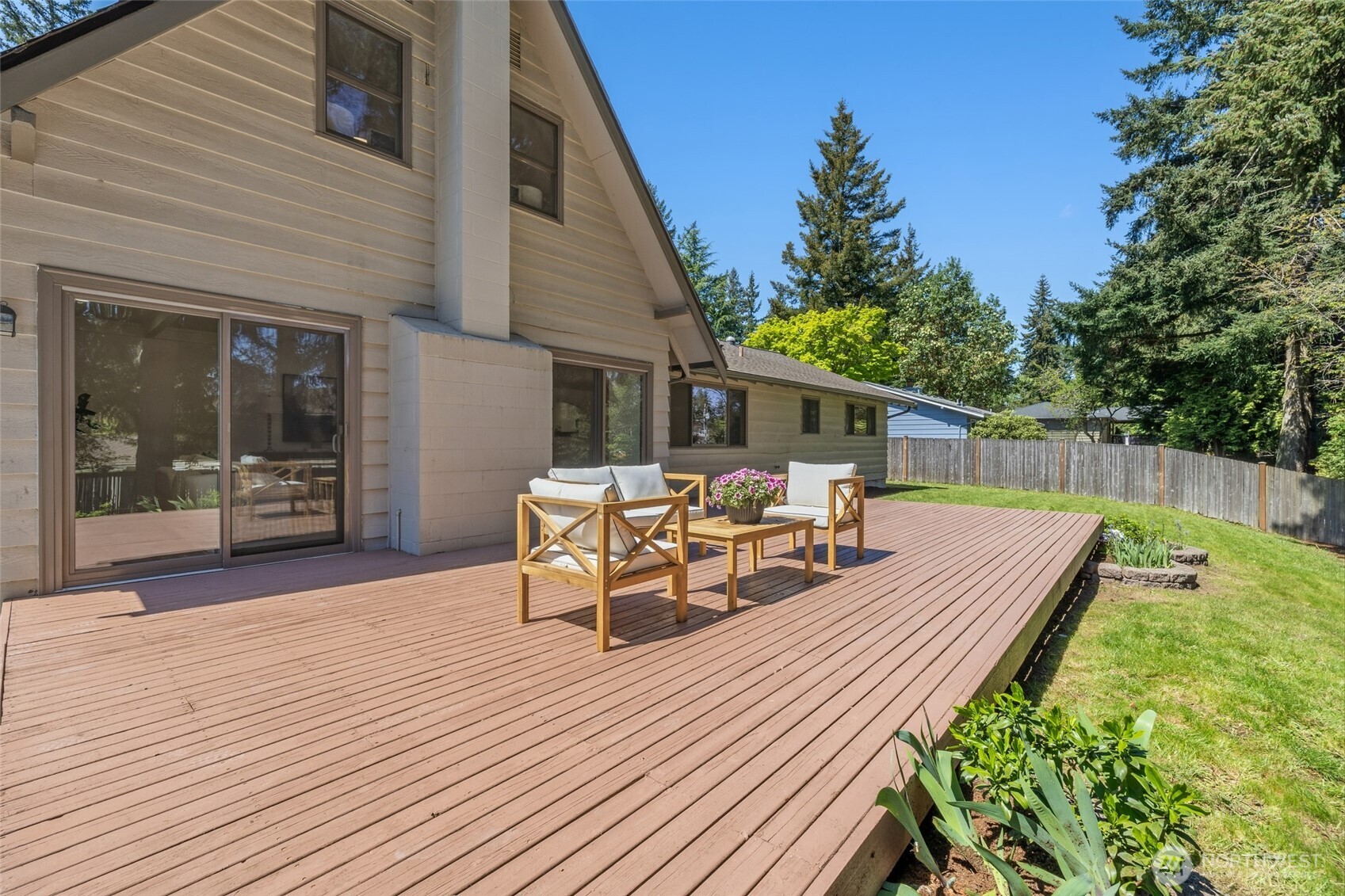 2408 164th Avenue NE, Bellevue, WA 98008