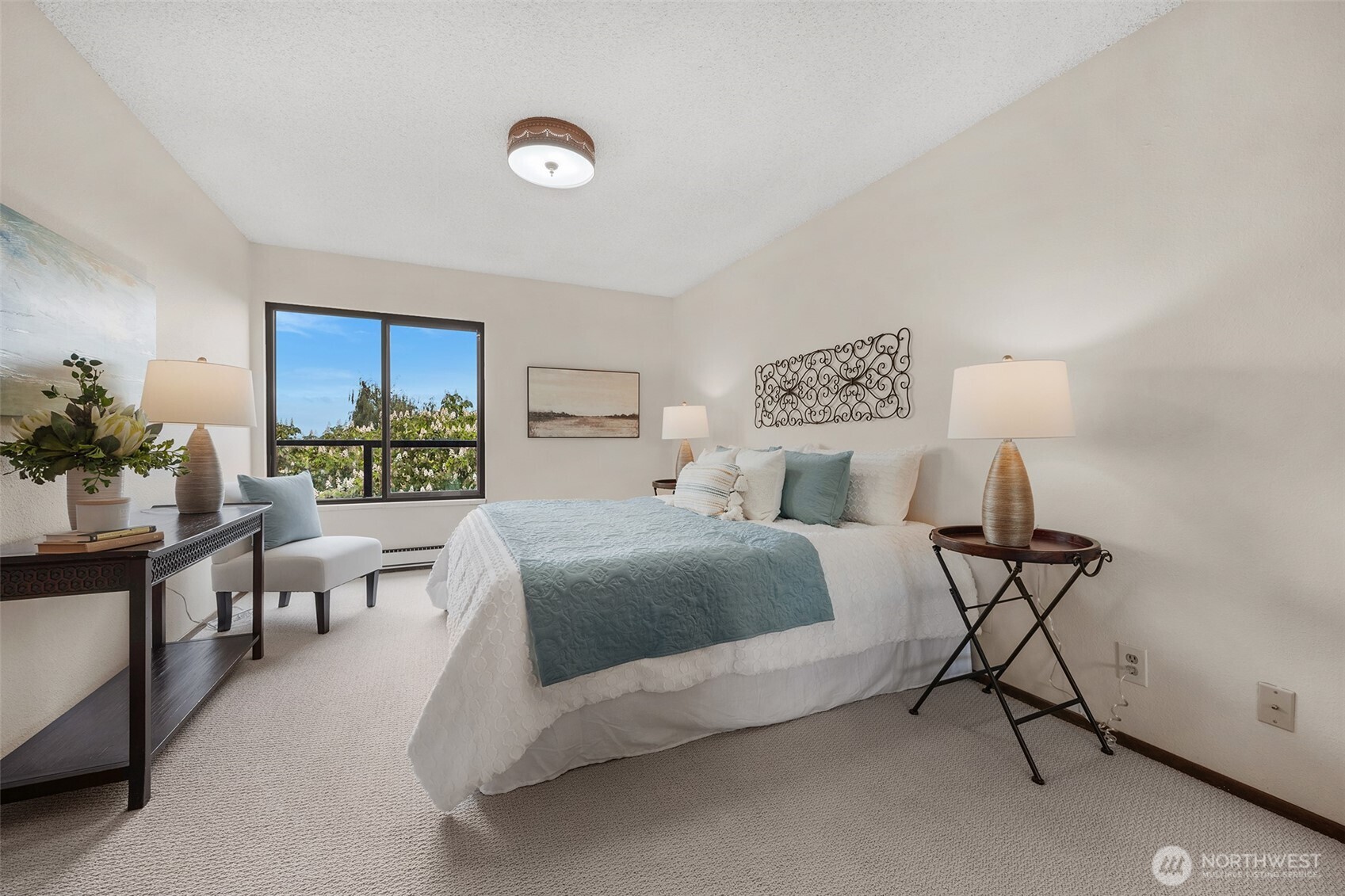 100 Ward Street #104, Seattle, WA 98109-3630