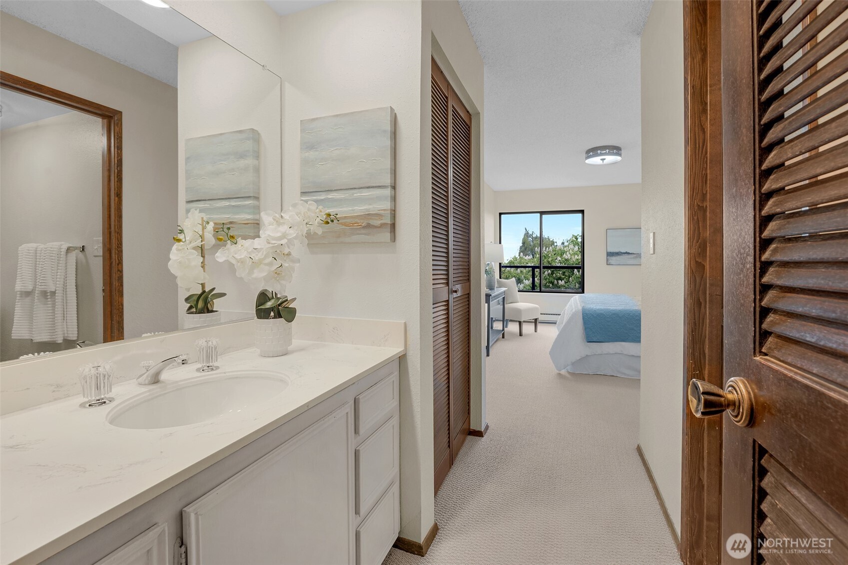 100 Ward Street #104, Seattle, WA 98109-3630