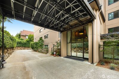 100 Ward Street #104, Seattle, WA 98109-3630 - Photo 38