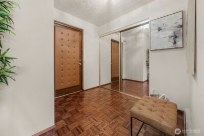 100 Ward Street #104, Seattle, WA 98109-3630 - Photo 6