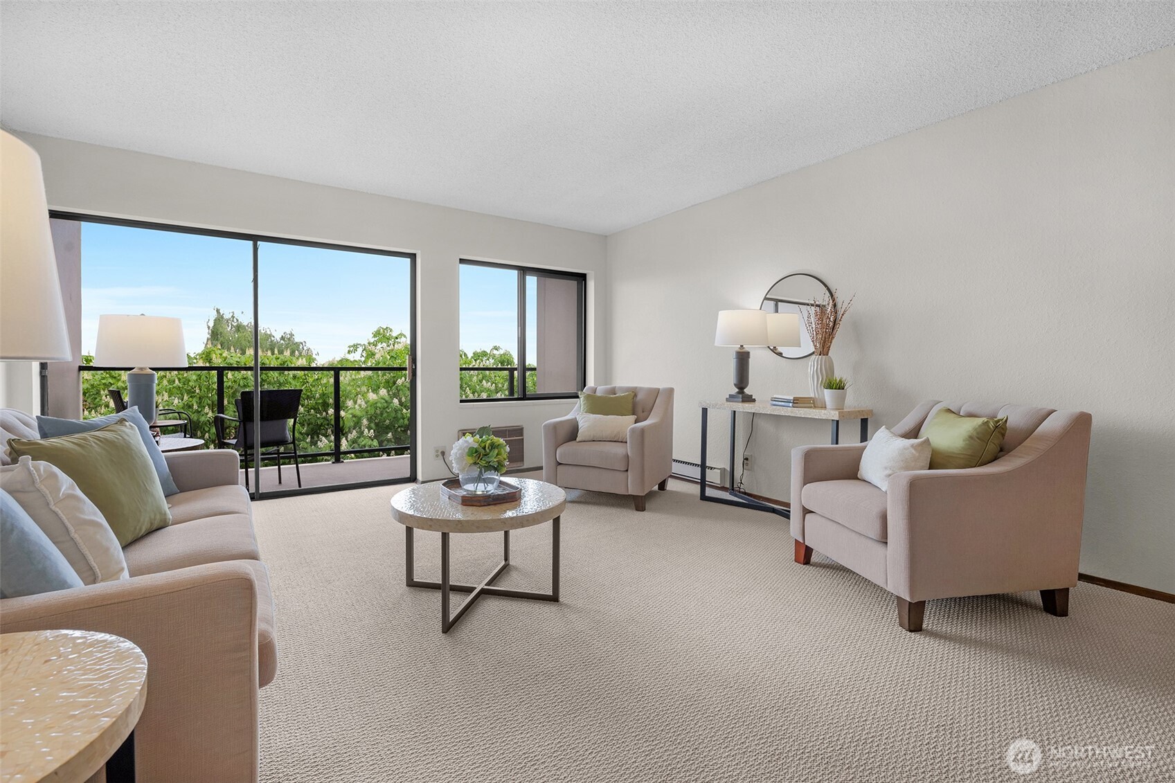 100 Ward Street #104, Seattle, WA 98109-3630