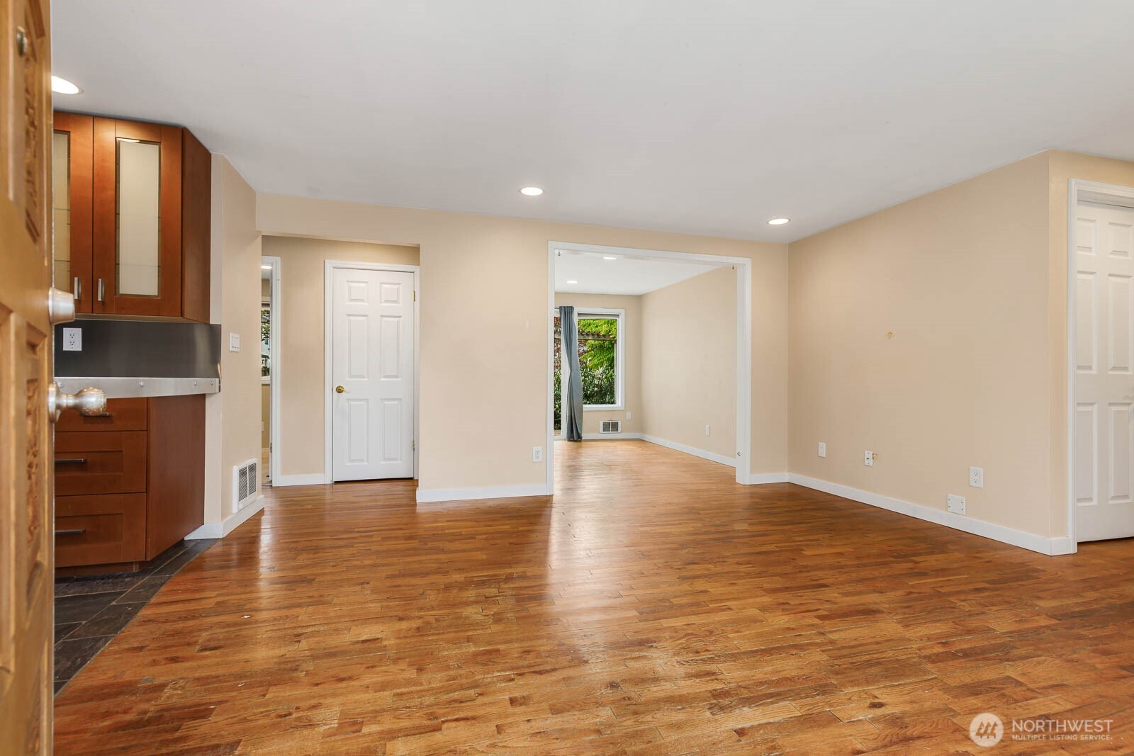 1811 29th Avenue , Seattle, WA 98122