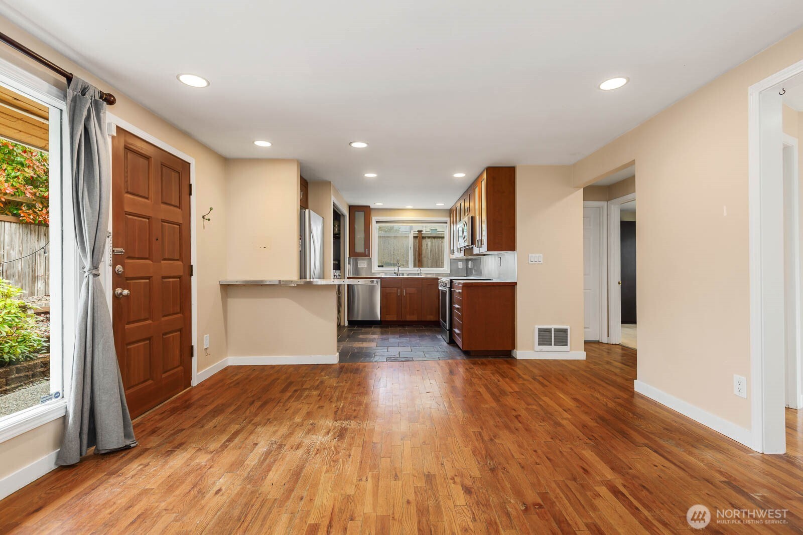 1811 29th Avenue , Seattle, WA 98122