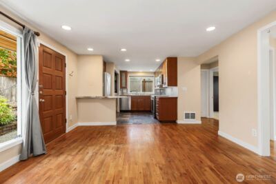 1811 29th Avenue , Seattle, WA 98122 - Photo 18