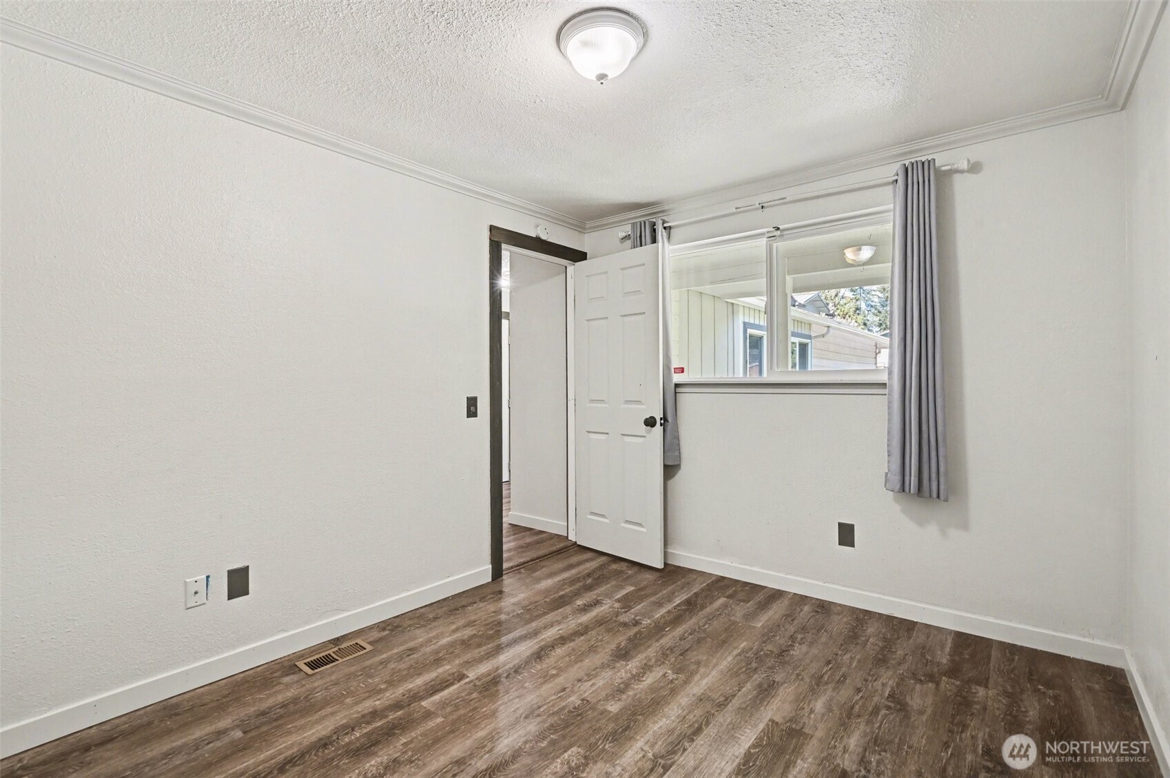 8203 181st Avenue E, Bonney Lake, WA 98391