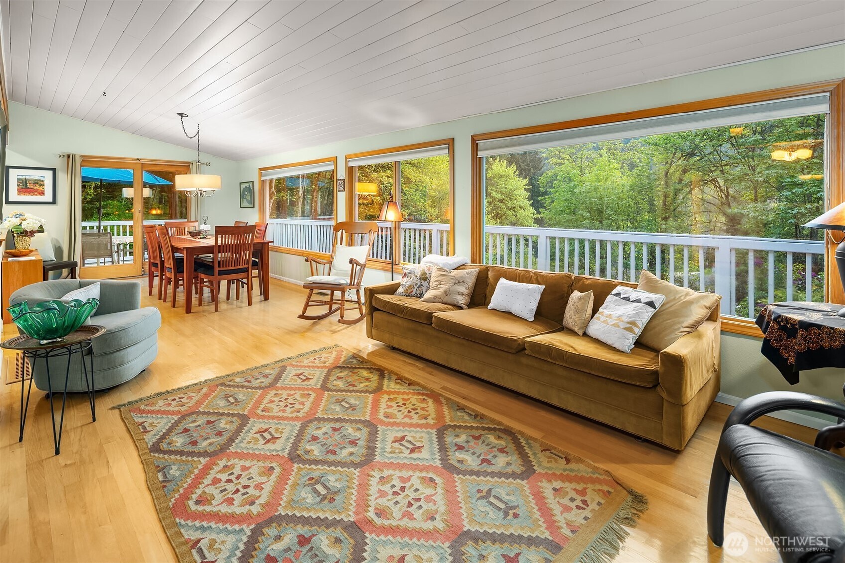10408 238th Way SE, Issaquah, WA 98027-4816