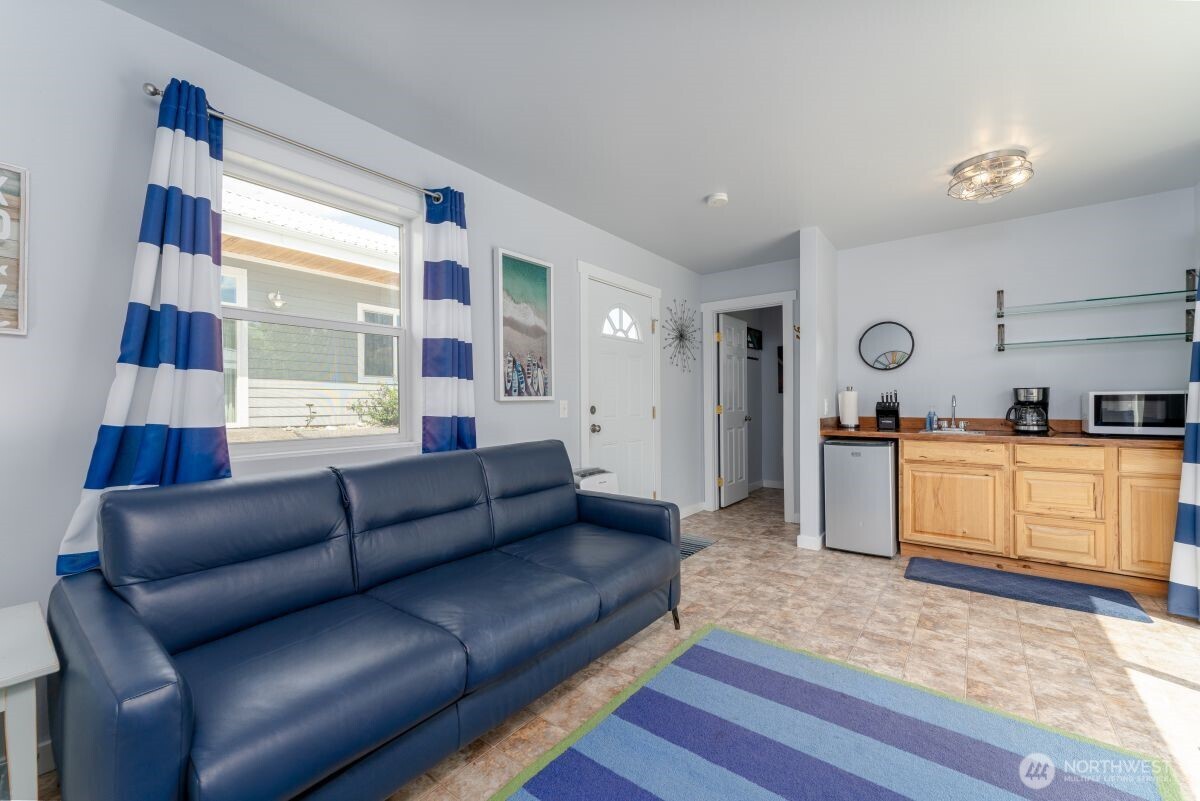117 Wells Avenue , Manson, WA 98831